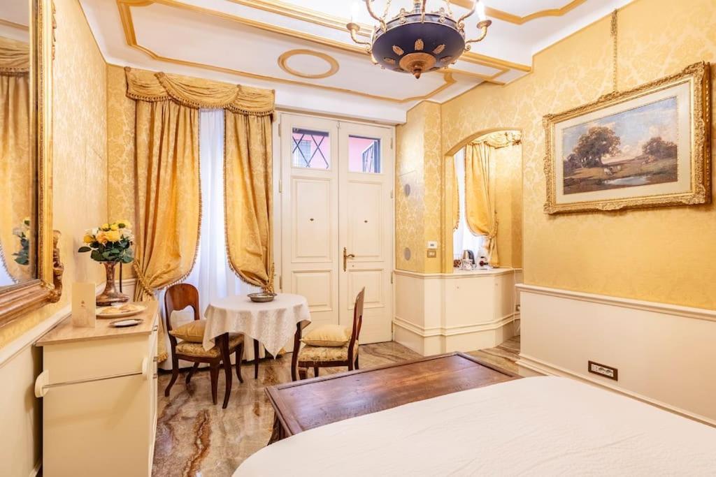 Ferienwohnung Ground Floor Luxe Historic Studio City Centre Bologna Exterior foto